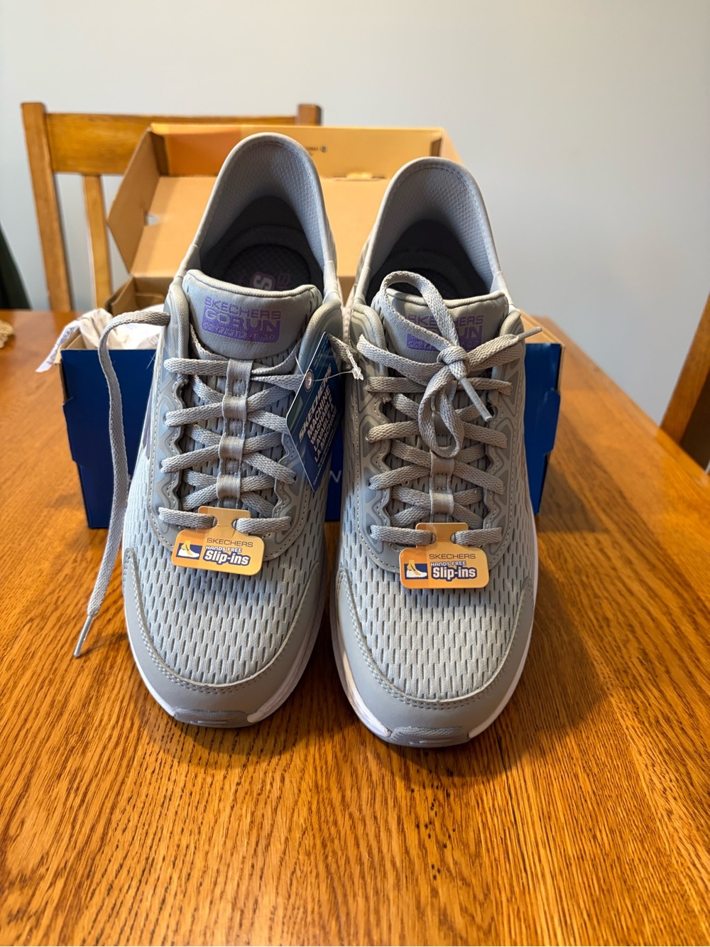 Brand new Skechers slip in running shoes
